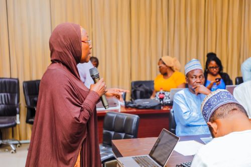 Prof Amina Mustafa